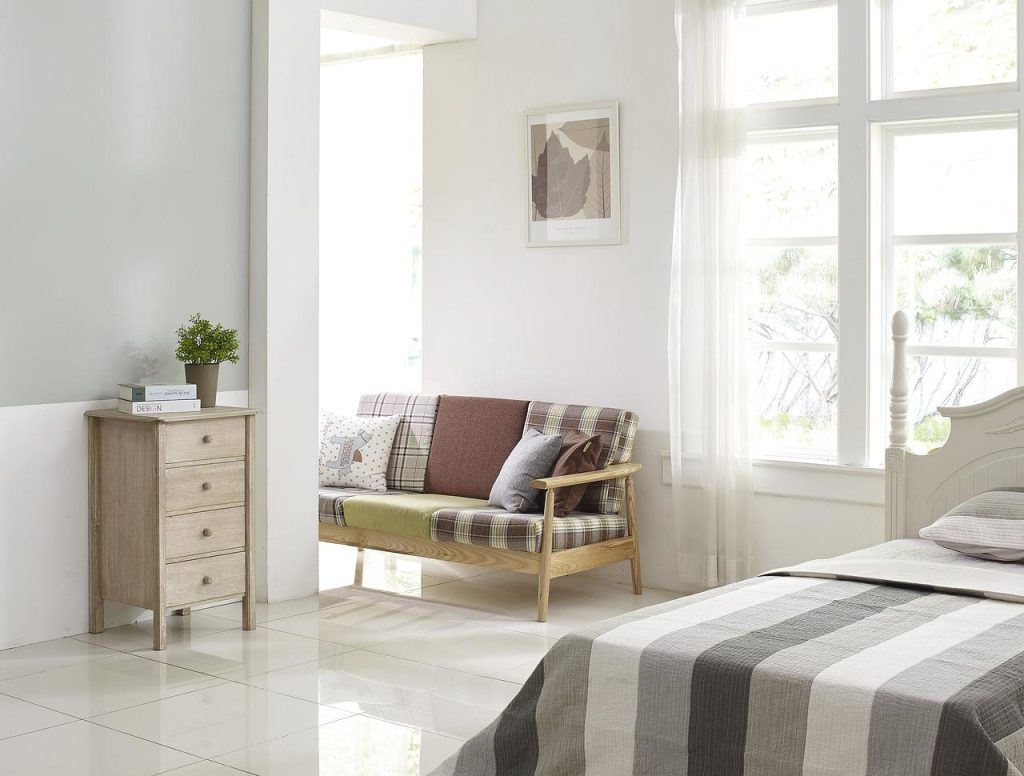 Illustratie van vloerisolatie met warmteretentie in een huisinterieur